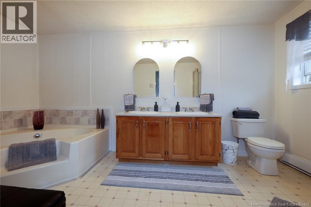 39 Todd Street, Fredericton, New Brunswick  E3C 2M9 - Photo 12 - NB148717