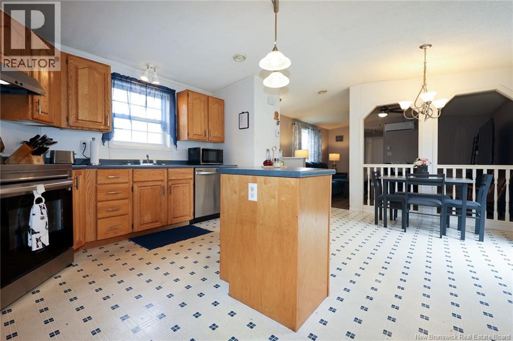 39 Todd Street, Fredericton, New Brunswick  E3C 2M9 - Photo 3 - NB148717