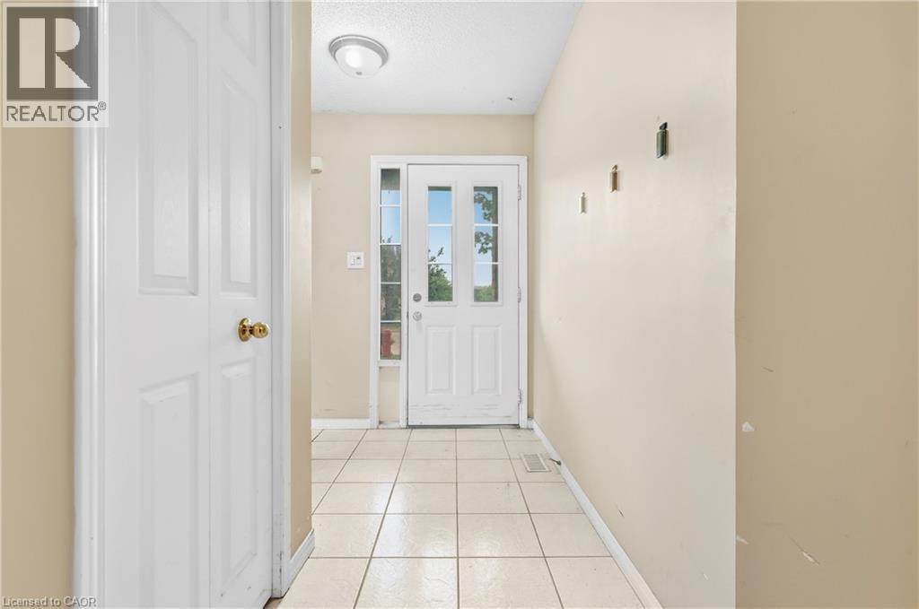 27 Pisa Drive, Stoney Creek, Ontario  L8E 5C3 - Photo 5 - 40867528