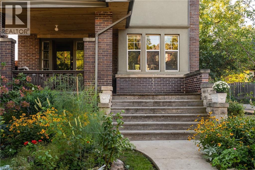 155 Sherman Avenue S, Hamilton, Ontario  L8M 2R1 - Photo 2 - 40867412