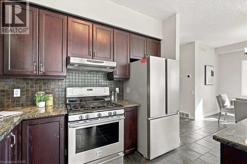 430 Mountain Laurel Crescent, Kitchener, Ontario  N2E 4B4 - Photo 12 - 40865200