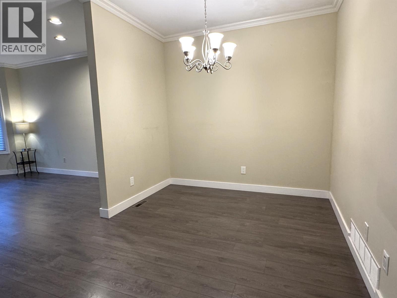 33 8291 GENERAL CURRIE ROAD