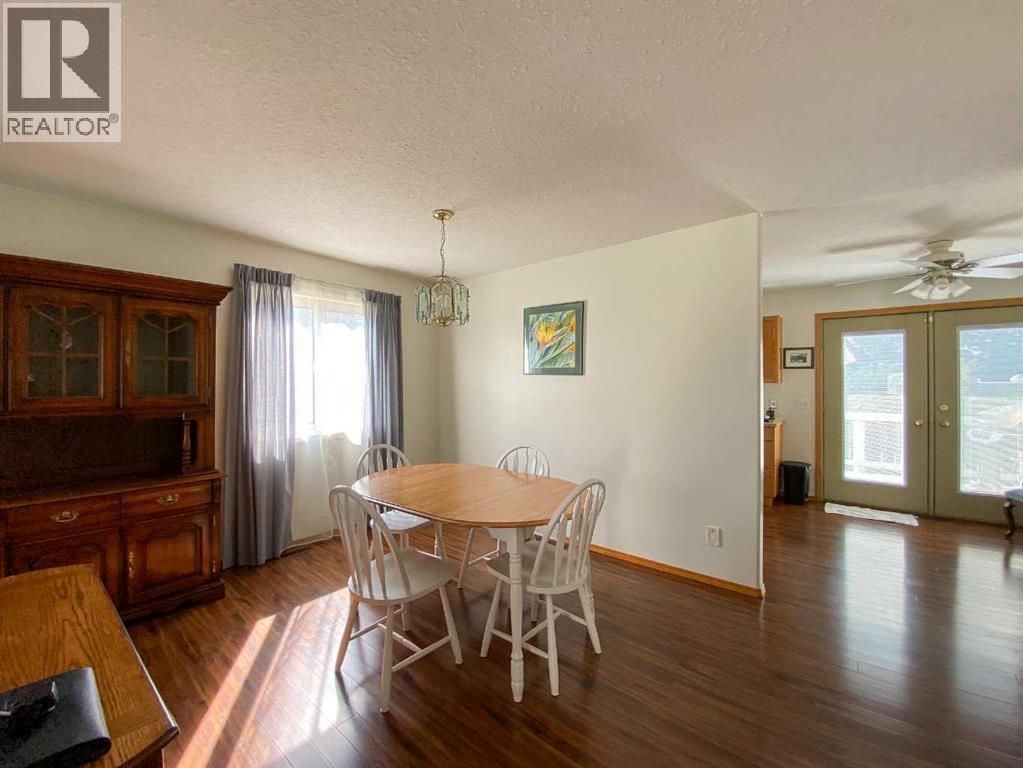 5601 43 St Close, Olds, Alberta  T4H 1C3 - Photo 8 - A2342785