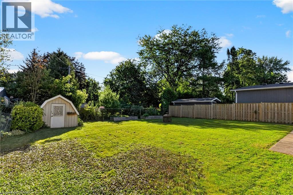 416 Bartlett Avenue, Grimsby, Ontario  L3M 2N4 - Photo 33 - 40866987