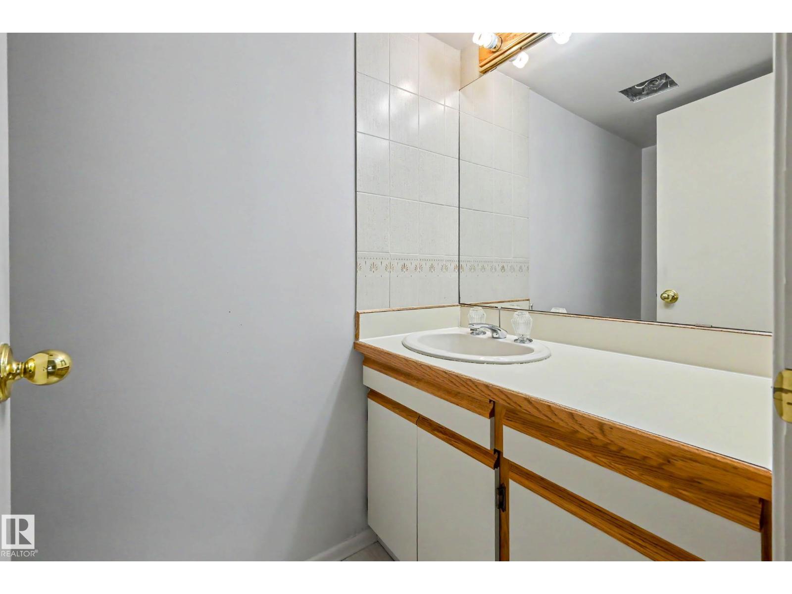#3 9734 111 St Nw, Edmonton, Alberta  T5K 1J8 - Photo 31 - E4510875