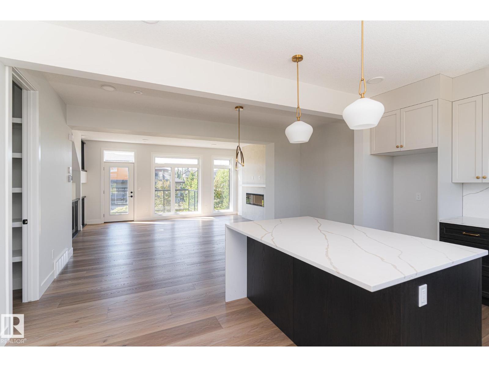 #42 7121 May Cr Nw, Edmonton, Alberta  T6R 0V9 - Photo 3 - E4510876