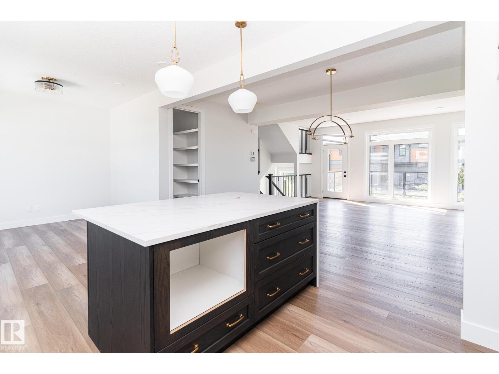 #42 7121 May Cr Nw, Edmonton, Alberta  T6R 0V9 - Photo 4 - E4510876