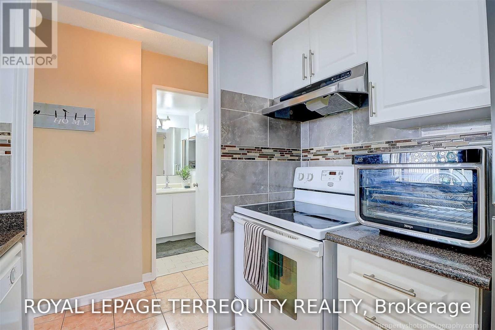 1710 - 5 Greystone Walk Drive, Toronto, Ontario  M1K 5J5 - Photo 11 - E13841044