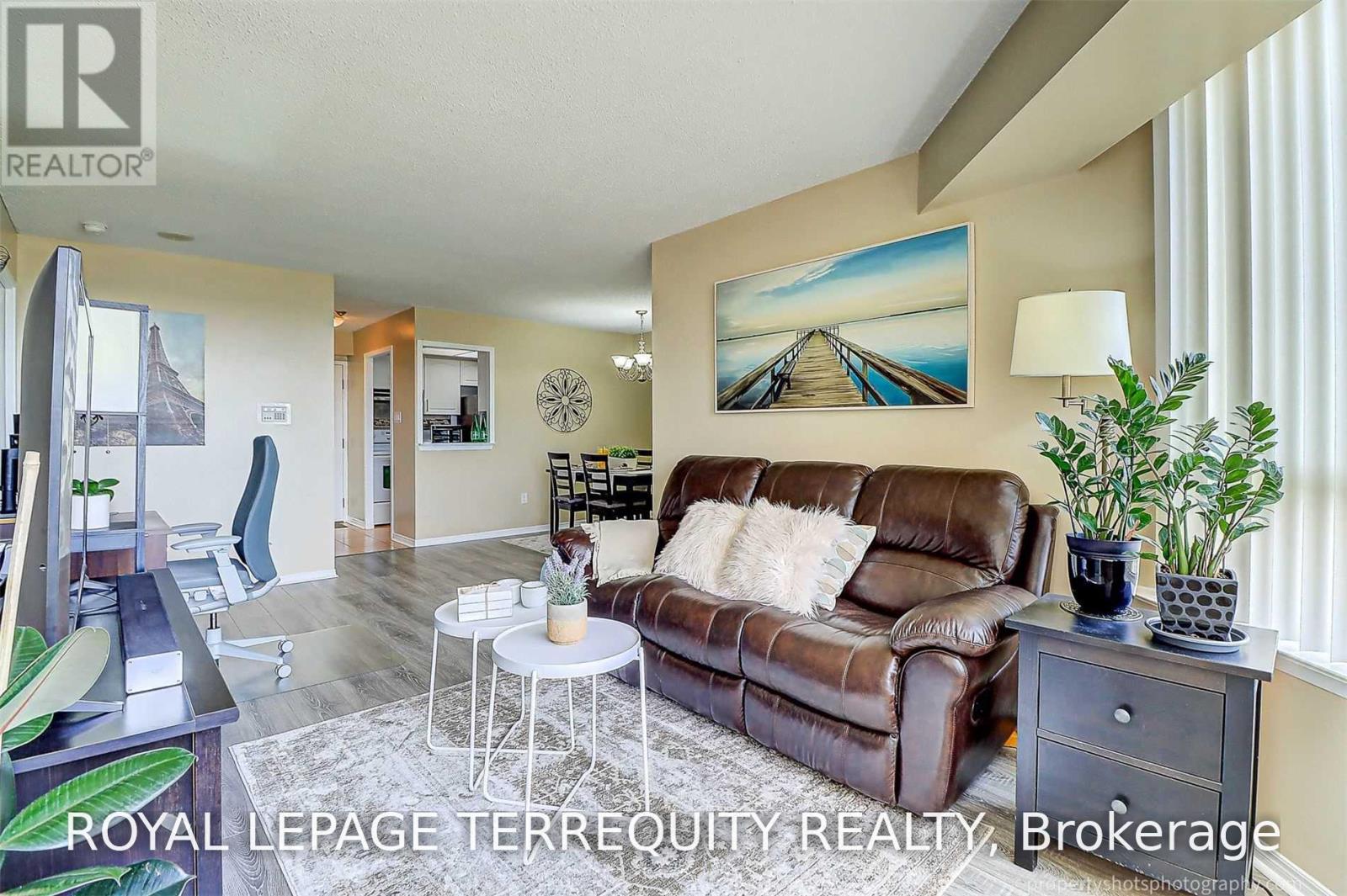 1710 - 5 Greystone Walk Drive, Toronto, Ontario  M1K 5J5 - Photo 2 - E13841044