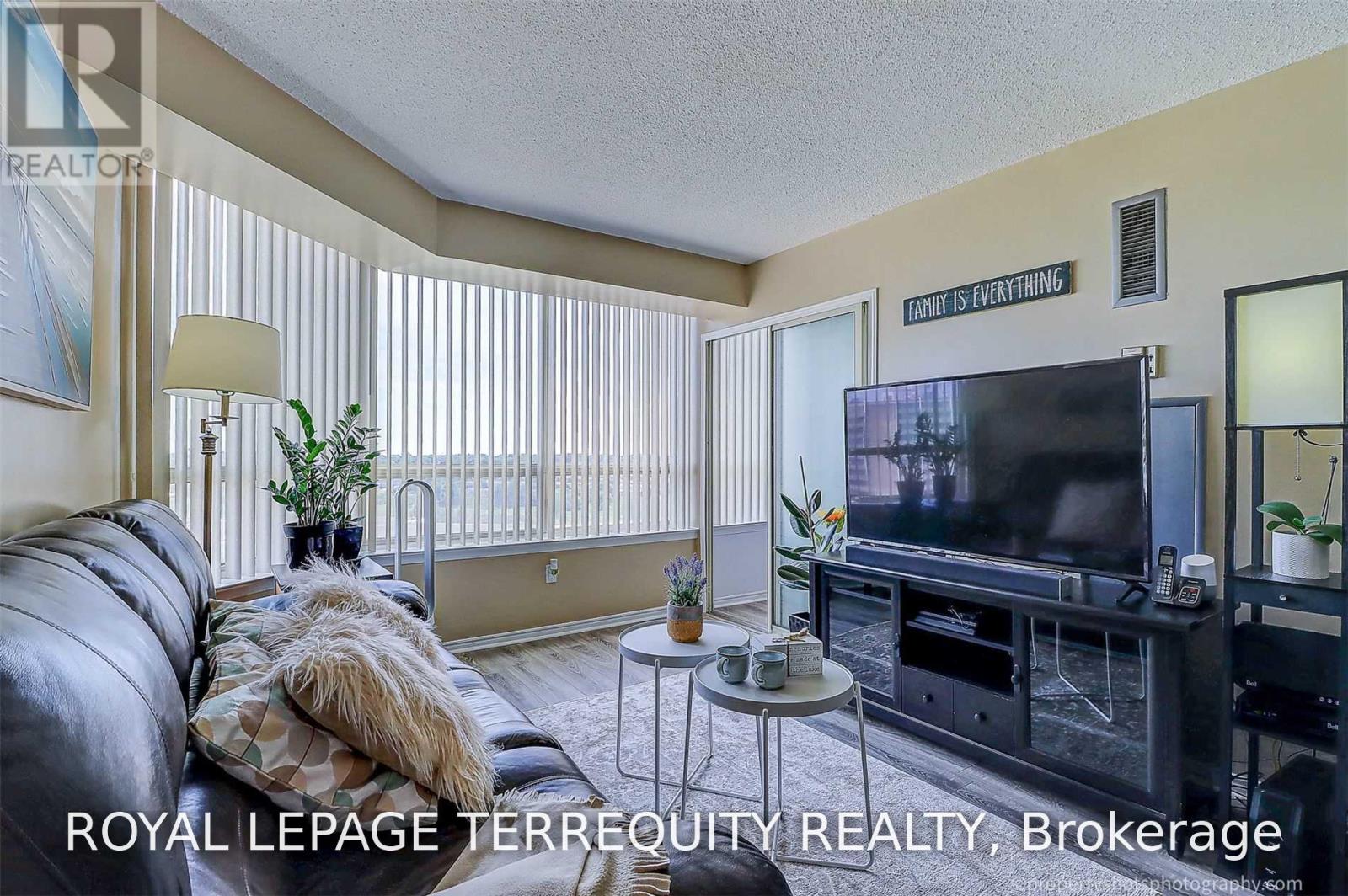 1710 - 5 Greystone Walk Drive, Toronto, Ontario  M1K 5J5 - Photo 3 - E13841044