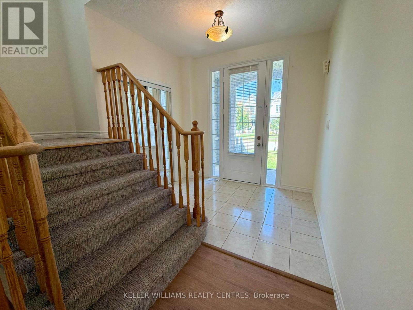 229 Brownley Lane, Essa, Ontario  L3W 0R3 - Photo 3 - N13841124