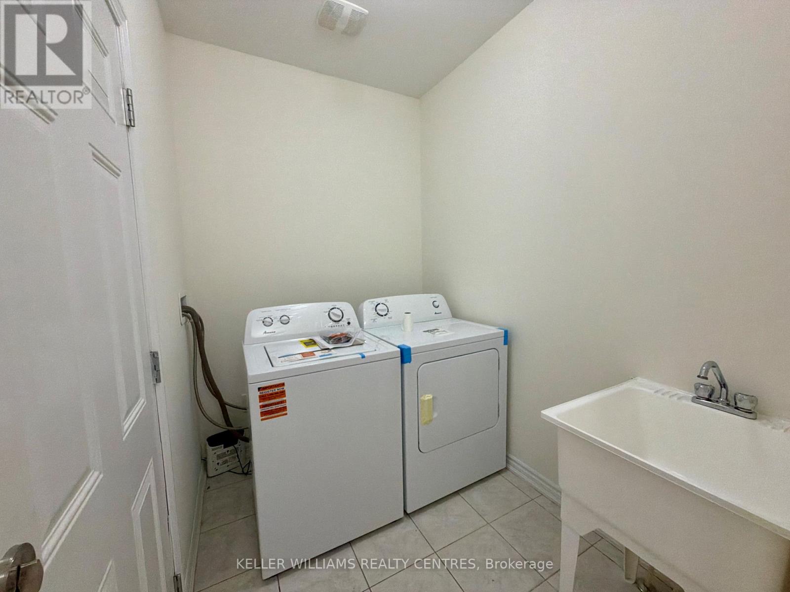 229 Brownley Lane, Essa, Ontario  L3W 0R3 - Photo 6 - N13841124