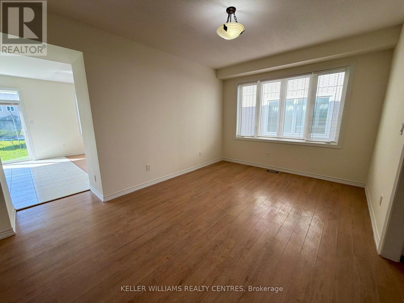 229 Brownley Lane, Essa, Ontario  L3W 0R3 - Photo 7 - N13841124