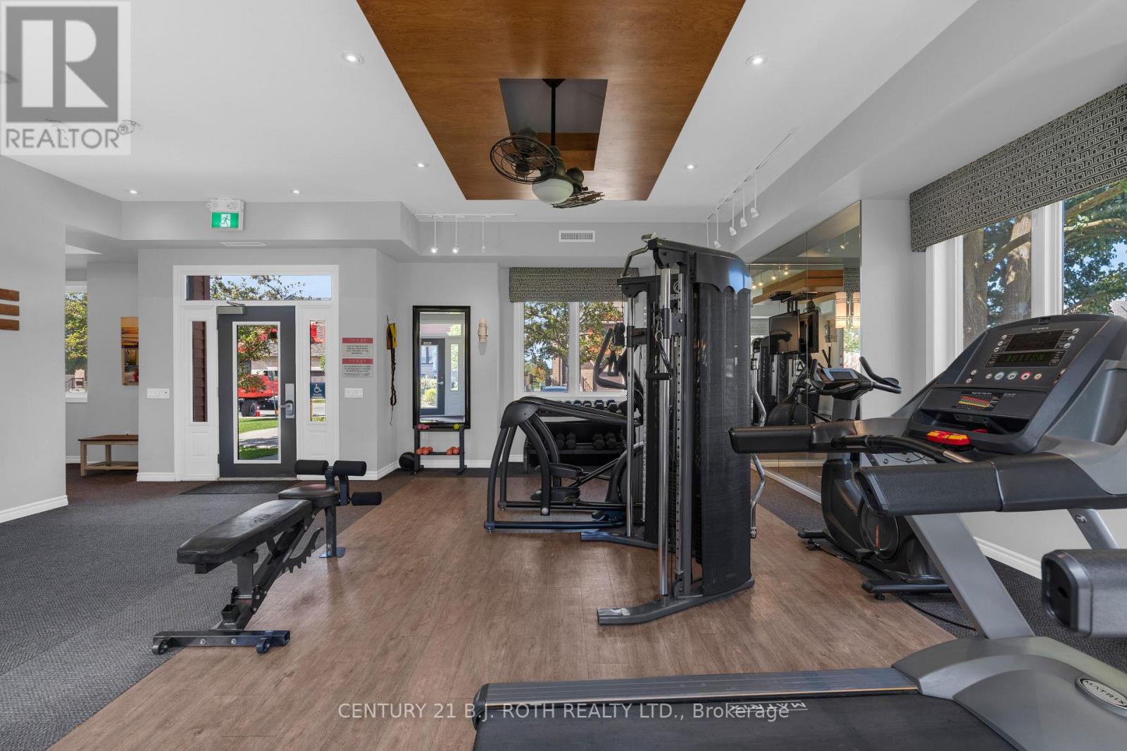 201 - 720 Yonge Street, Barrie, Ontario  L9J 0G9 - Photo 32 - S13841040