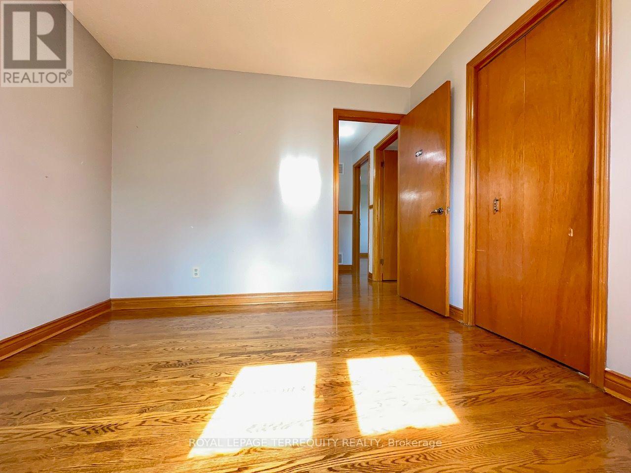 Upper Level - 13 Milford Crescent, Brampton, Ontario  L6S 3E3 - Photo 19 - W13840938