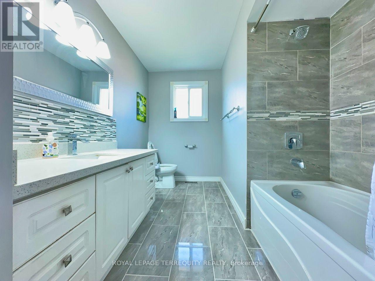 Upper Level - 13 Milford Crescent, Brampton, Ontario  L6S 3E3 - Photo 20 - W13840938