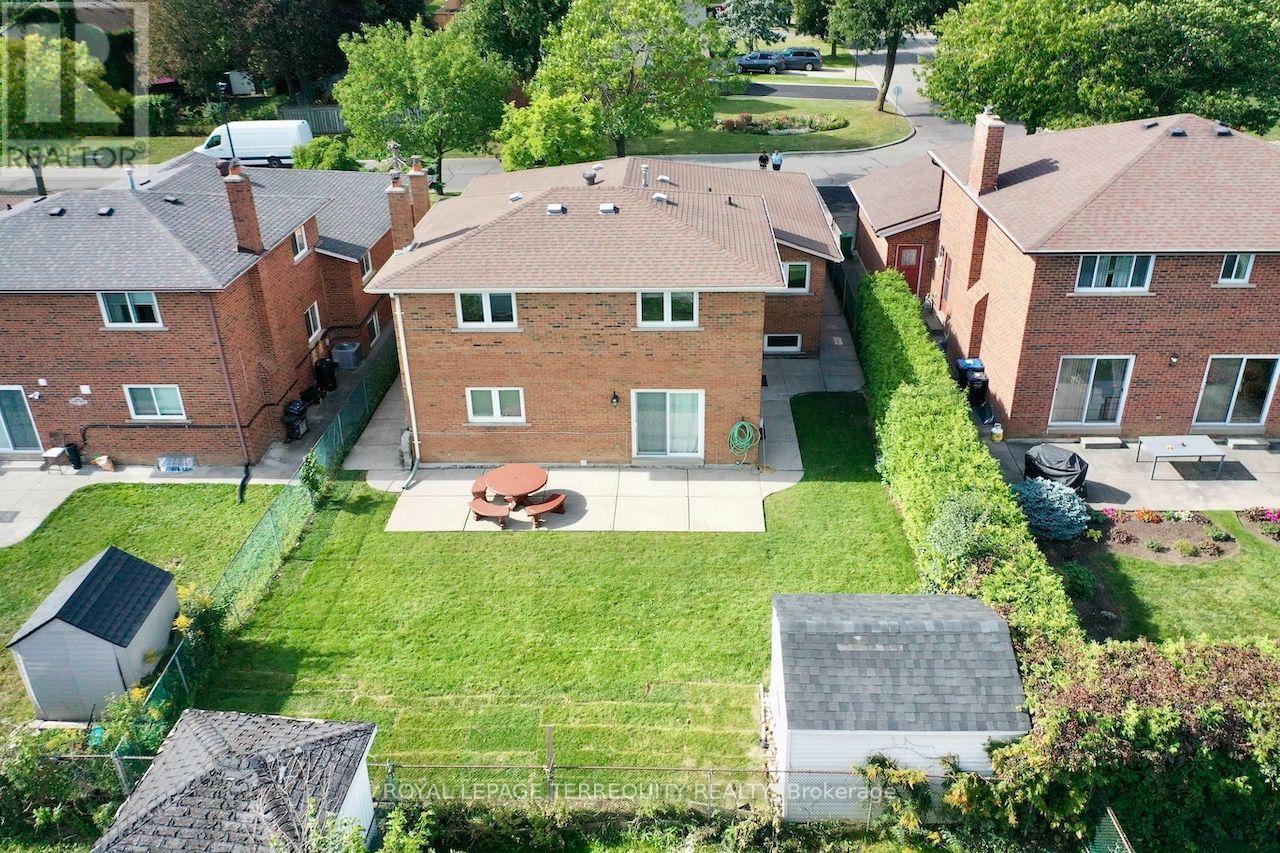 Upper Level - 13 Milford Crescent, Brampton, Ontario  L6S 3E3 - Photo 33 - W13840938