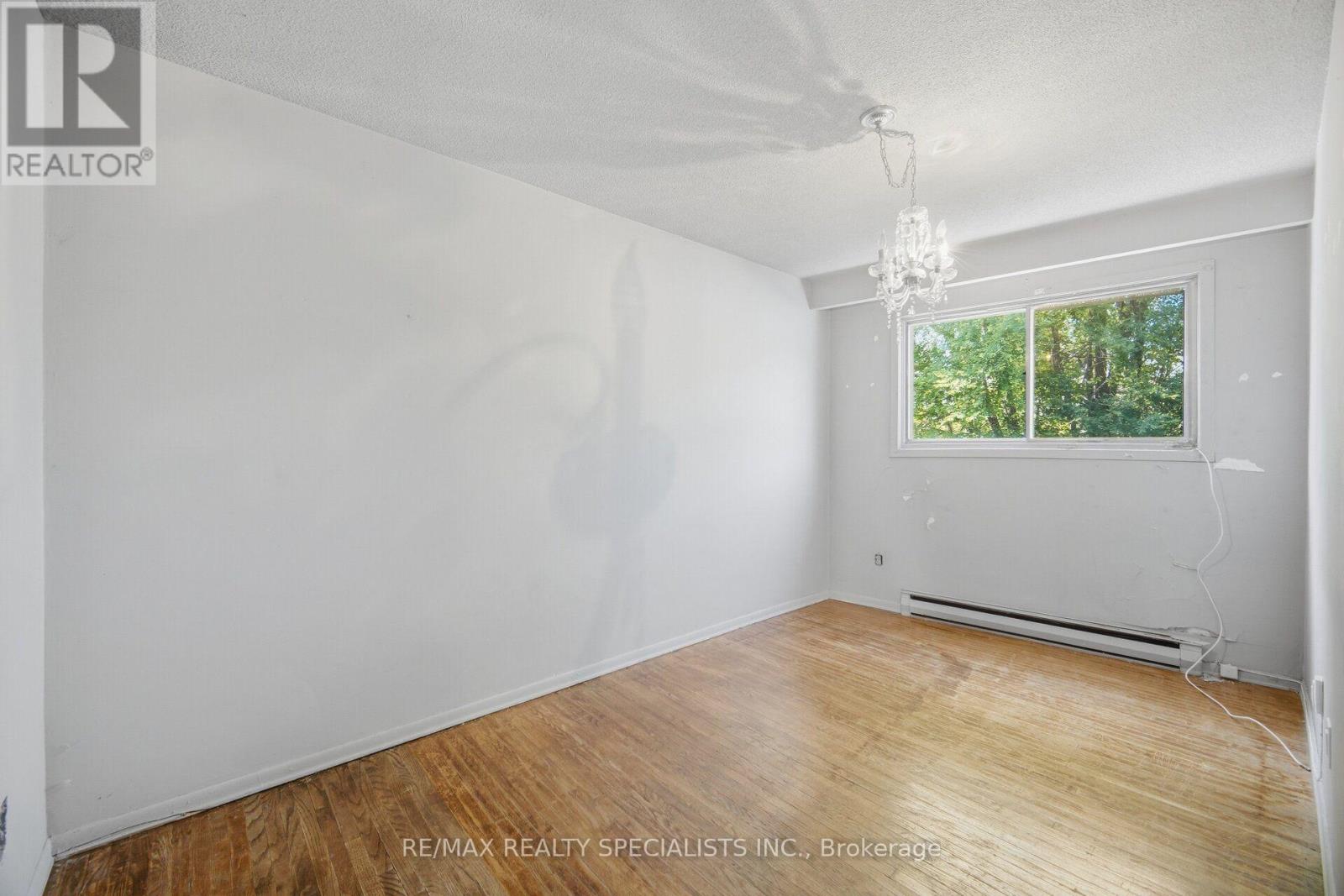 1169 Lakeshore Road E, Mississauga, Ontario  L5E 1G1 - Photo 19 - W13841004