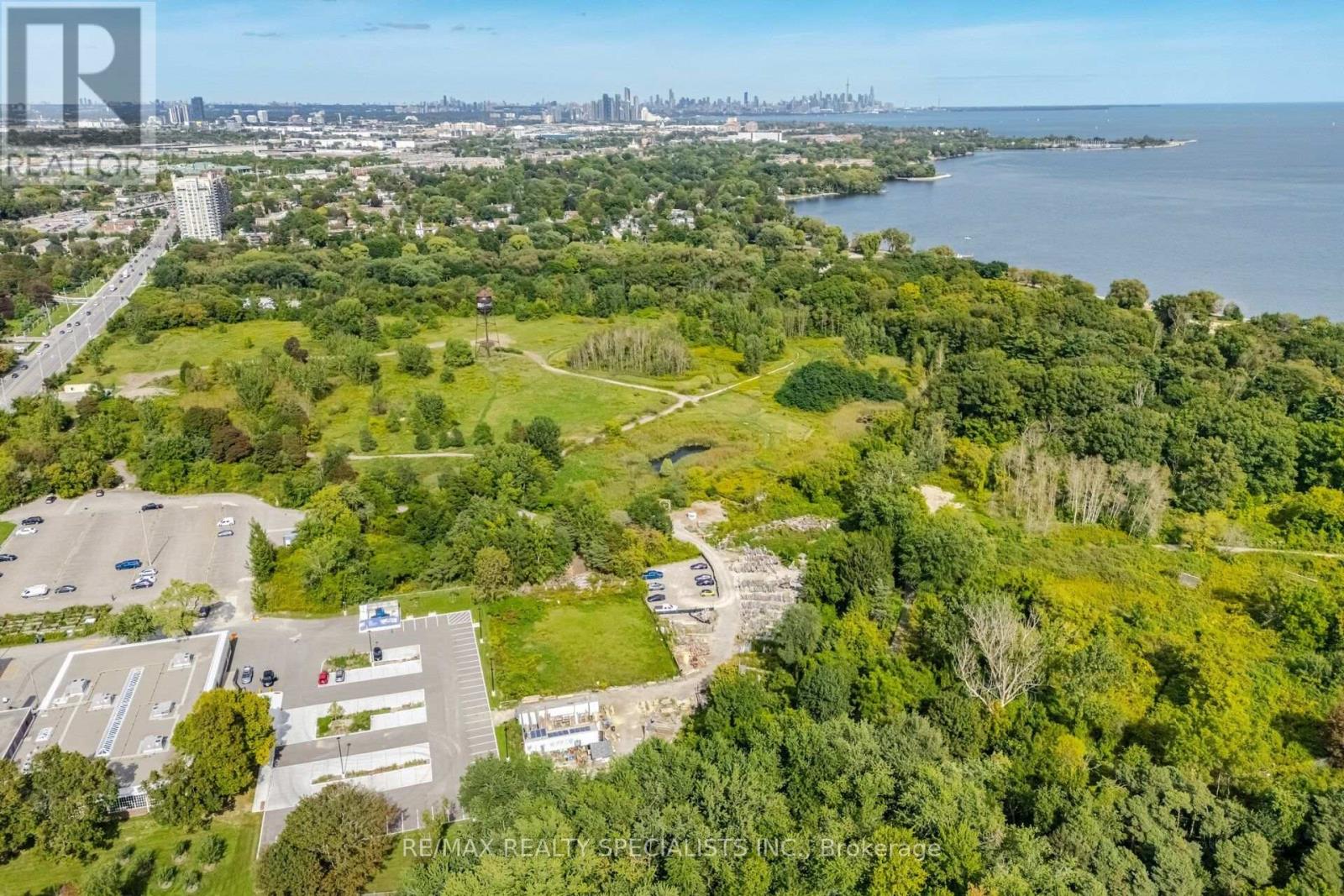 1169 Lakeshore Road E, Mississauga, Ontario  L5E 1G1 - Photo 31 - W13841004