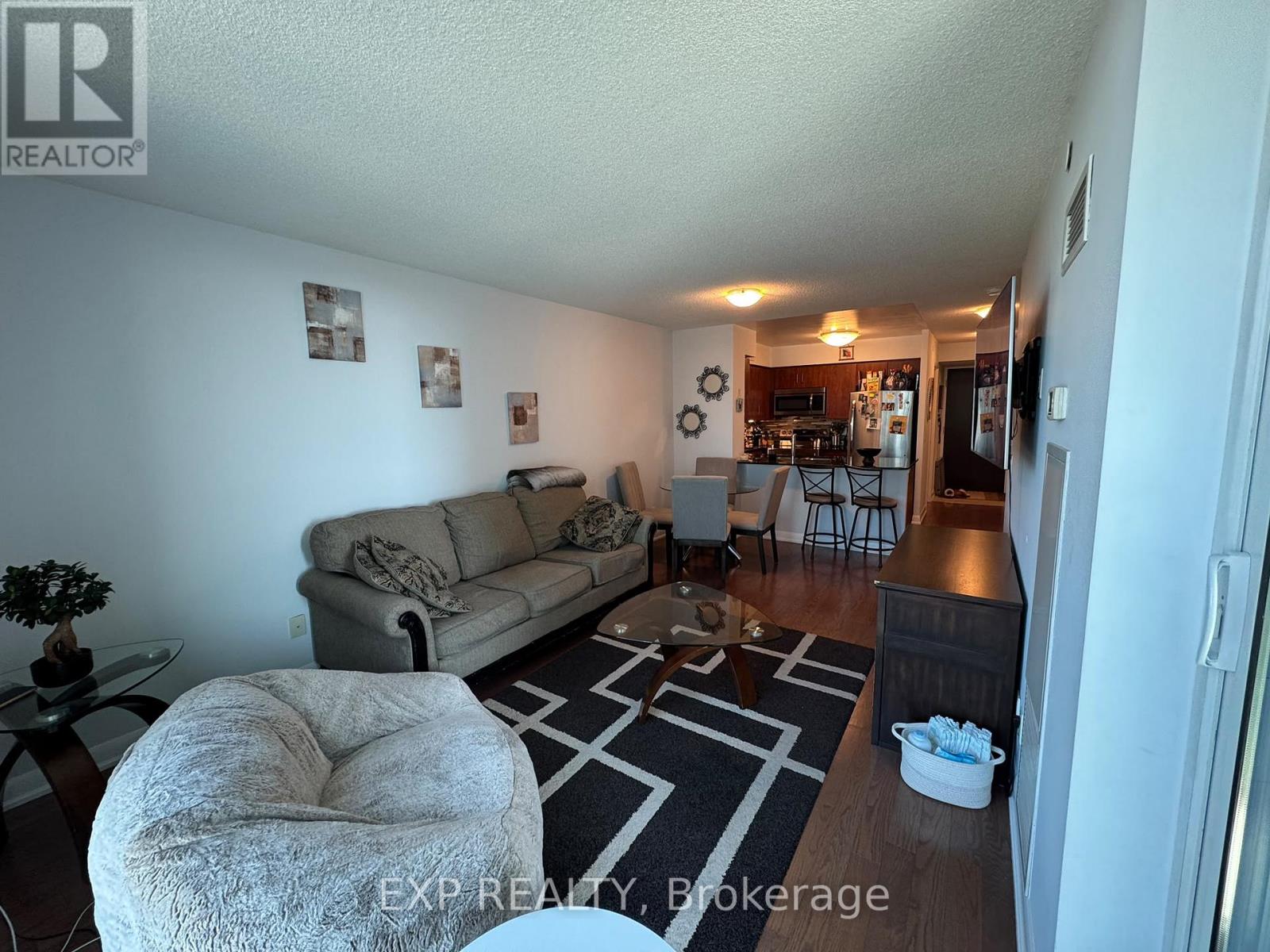 1611 - 205 Sherway Gardens Road, Toronto, Ontario  M9C 0A5 - Photo 4 - W13841068
