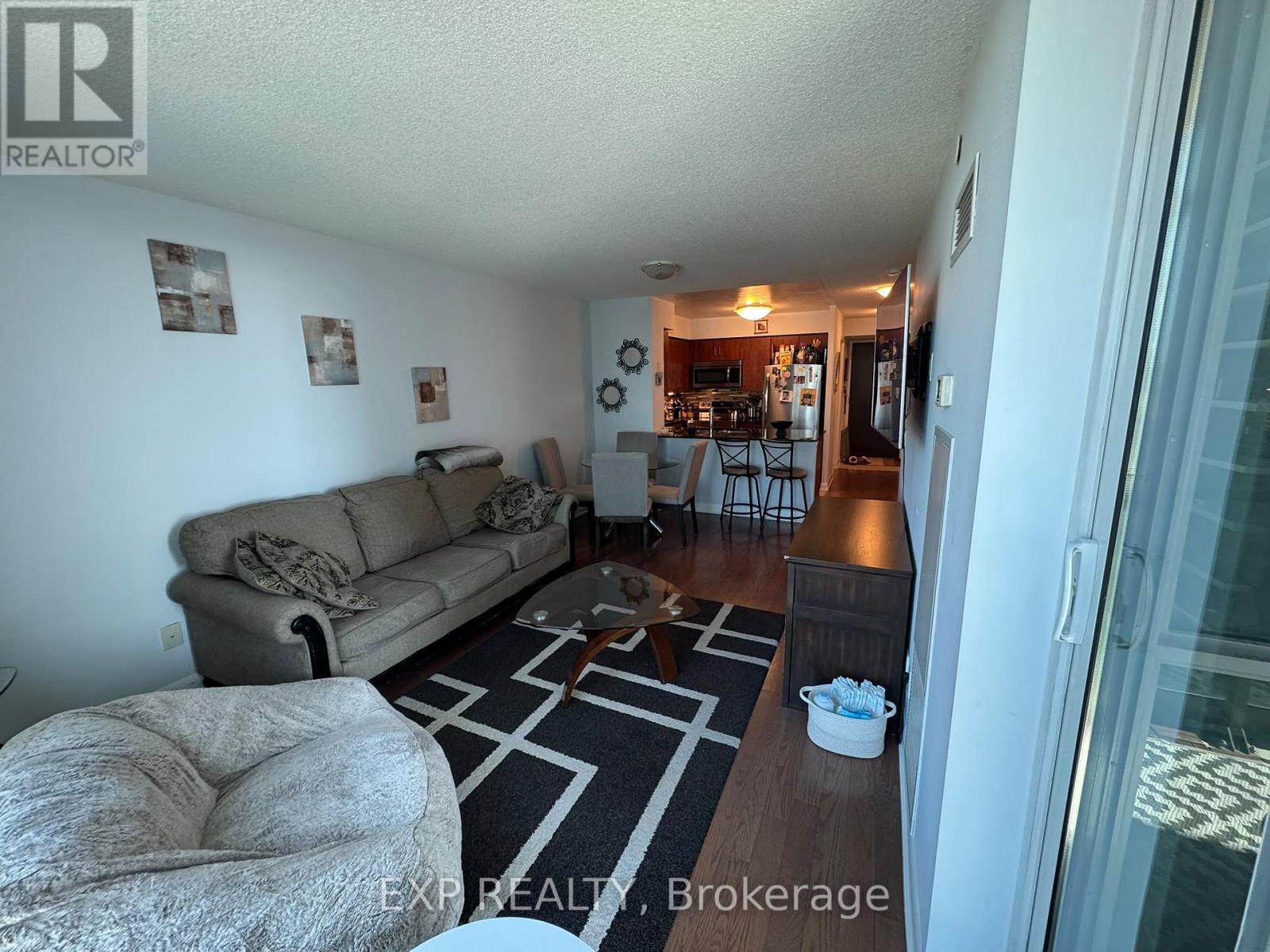 1611 - 205 Sherway Gardens Road, Toronto, Ontario  M9C 0A5 - Photo 6 - W13841068