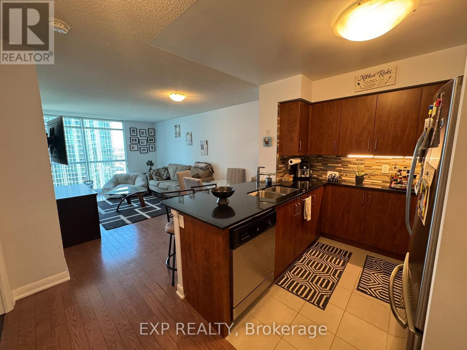 1611 - 205 Sherway Gardens Road, Toronto, Ontario  M9C 0A5 - Photo 7 - W13841068