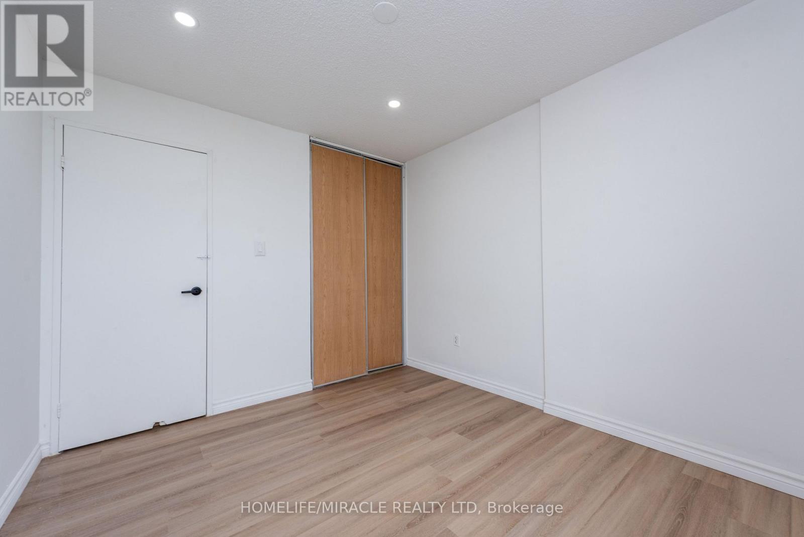 1910 - 2645 Kipling Avenue, Toronto, Ontario  M9V 3S6 - Photo 43 - W13799860