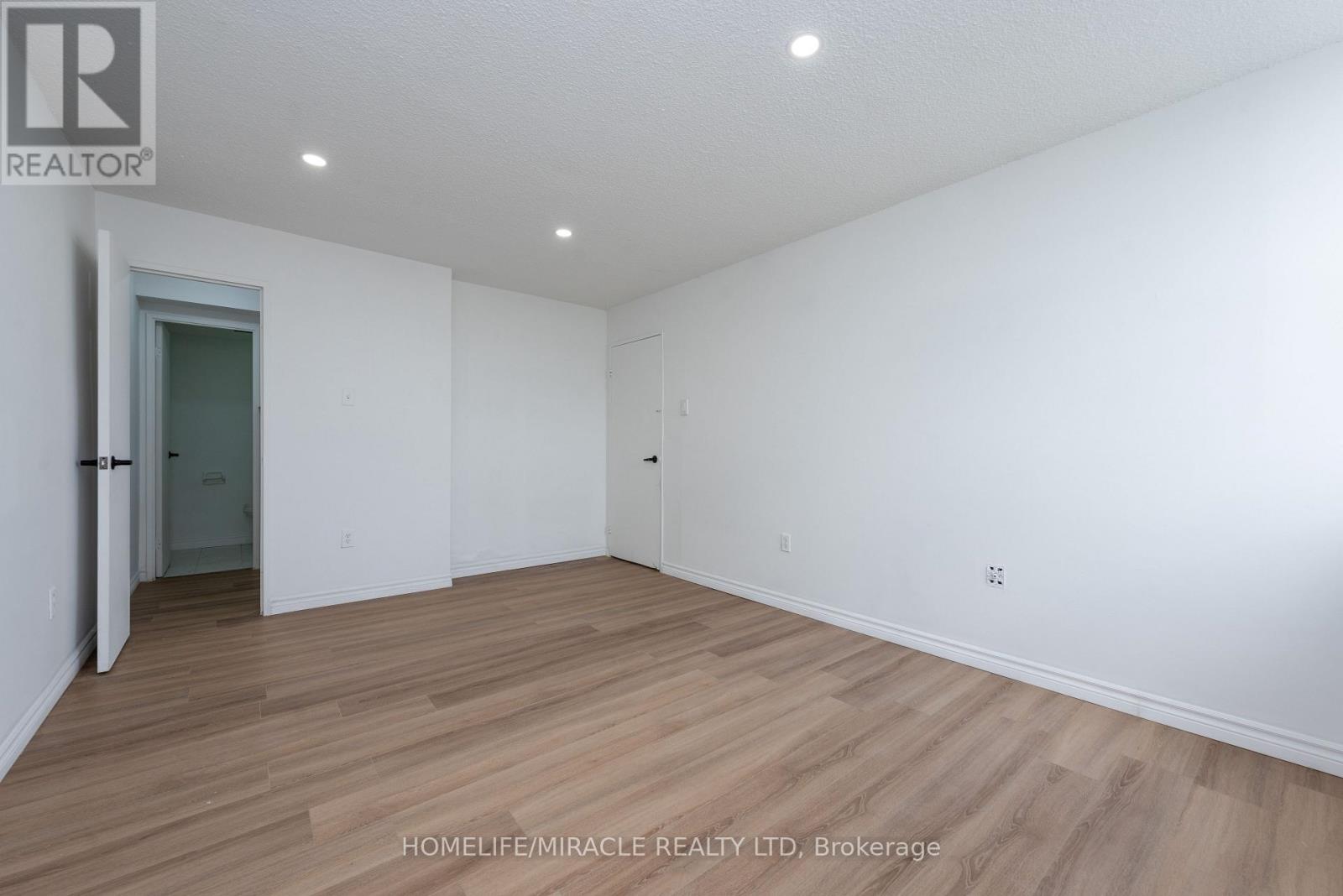 1910 - 2645 Kipling Avenue, Toronto, Ontario  M9V 3S6 - Photo 47 - W13799860