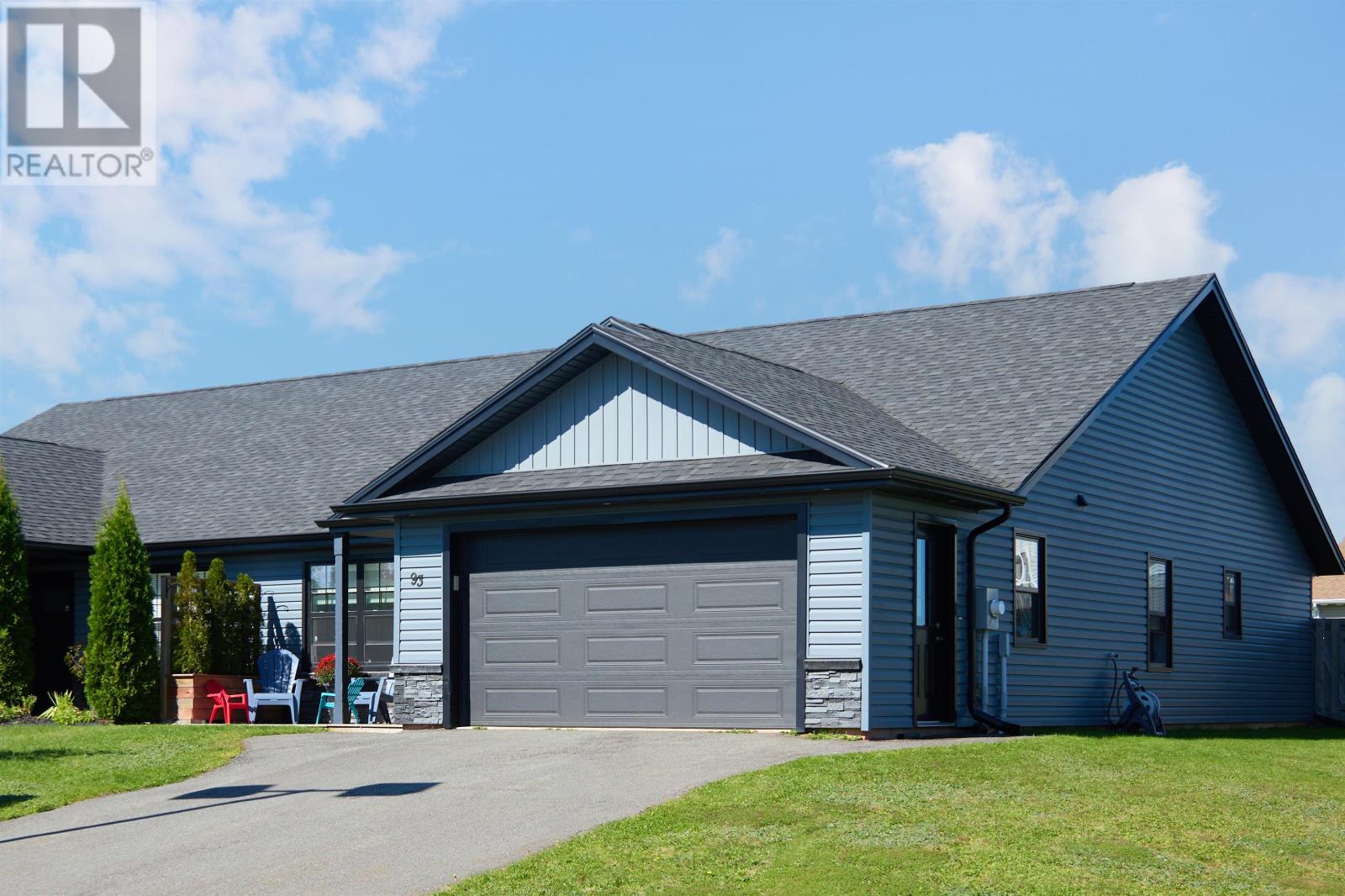 93 Keri Drive, Cornwall, Prince Edward Island  C0A 1H0 - Photo 2 - 202624654