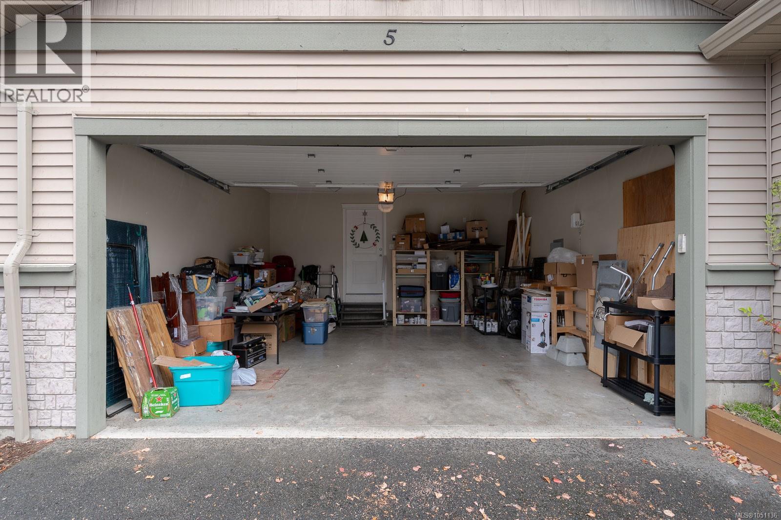 5 3774 12th Ave
