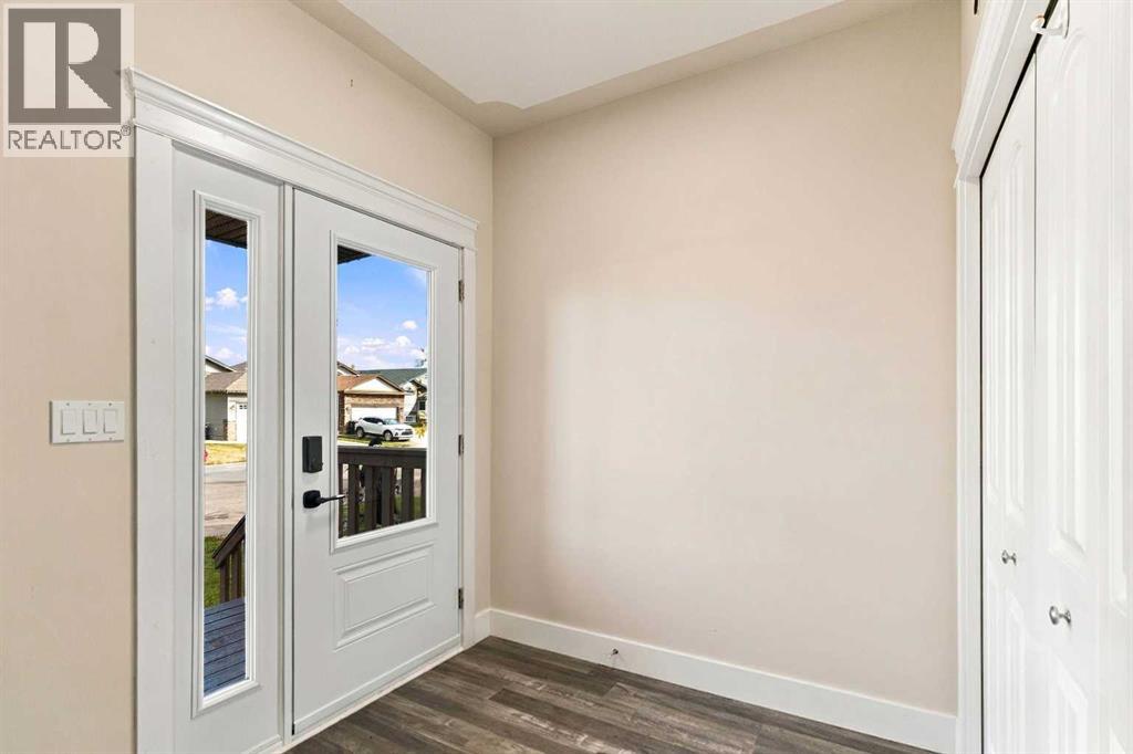 152 Chestnut Way, Fort Mcmurray, Alberta  T9K 0M7 - Photo 4 - A2348891
