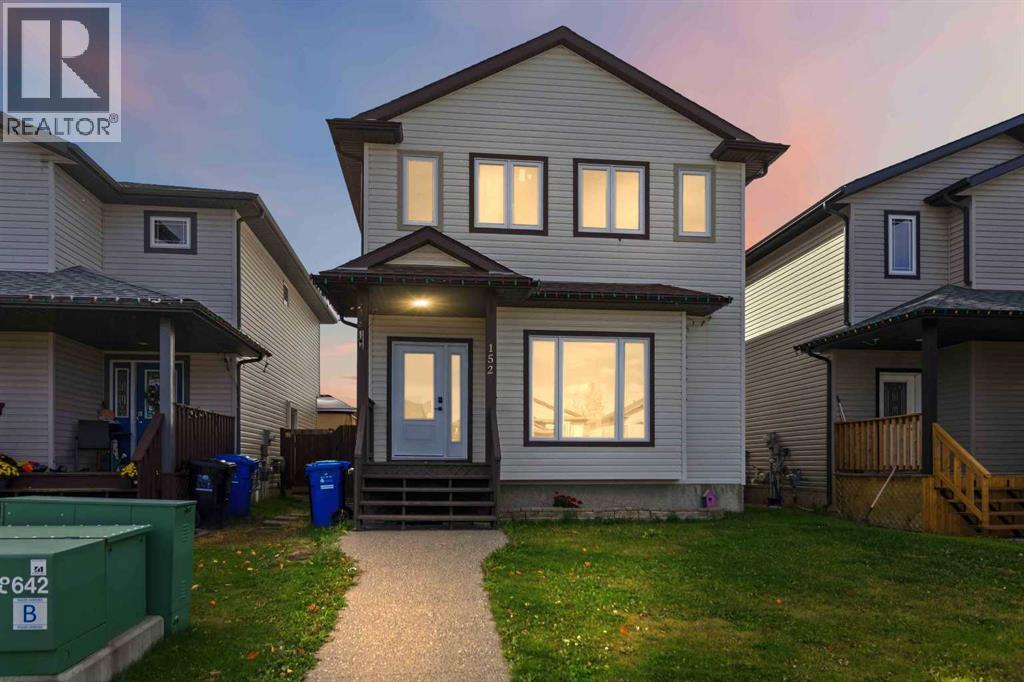 152 Chestnut Way, Fort Mcmurray, Alberta  T9K 0M7 - Photo 1 - A2348891