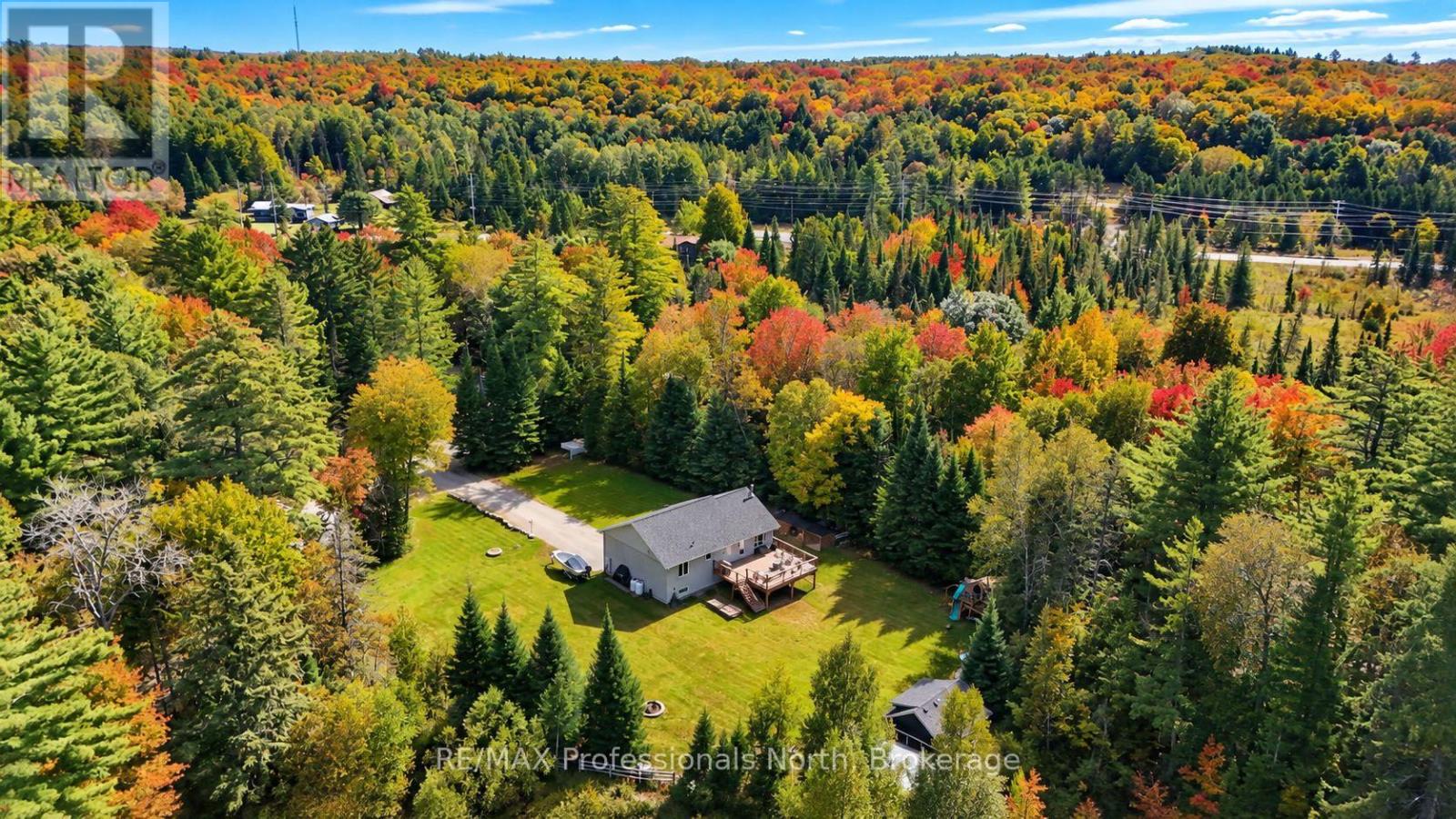 79 Mainhood Road, Huntsville, Ontario  P0B 1M0 - Photo 2 - X13137840