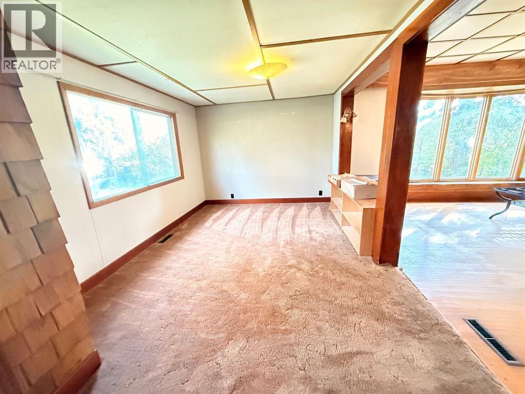 5116 53 Street, Rocky Mountain House, Alberta  T4T 1E4 - Photo 12 - A2347645