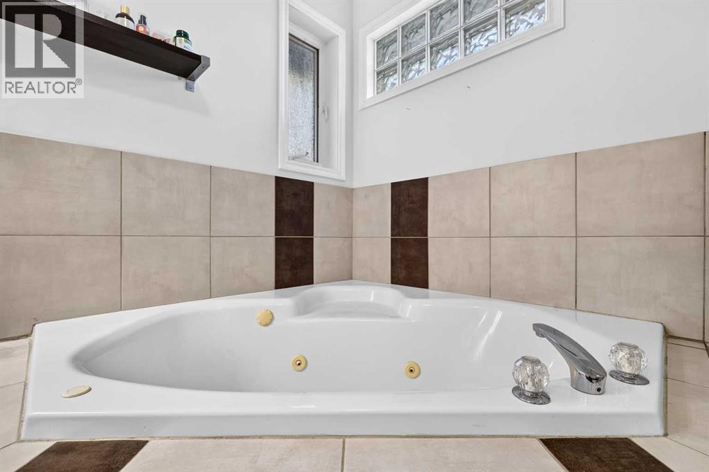 2, 2811 24a Street SW, Calgary, Alberta  T3E 1W1 - Photo 25 - A2345603