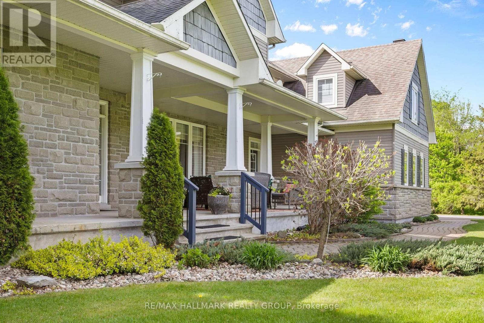 137 Goodman Drive, Ottawa, Ontario  K2W 1C7 - Photo 3 - X13841198