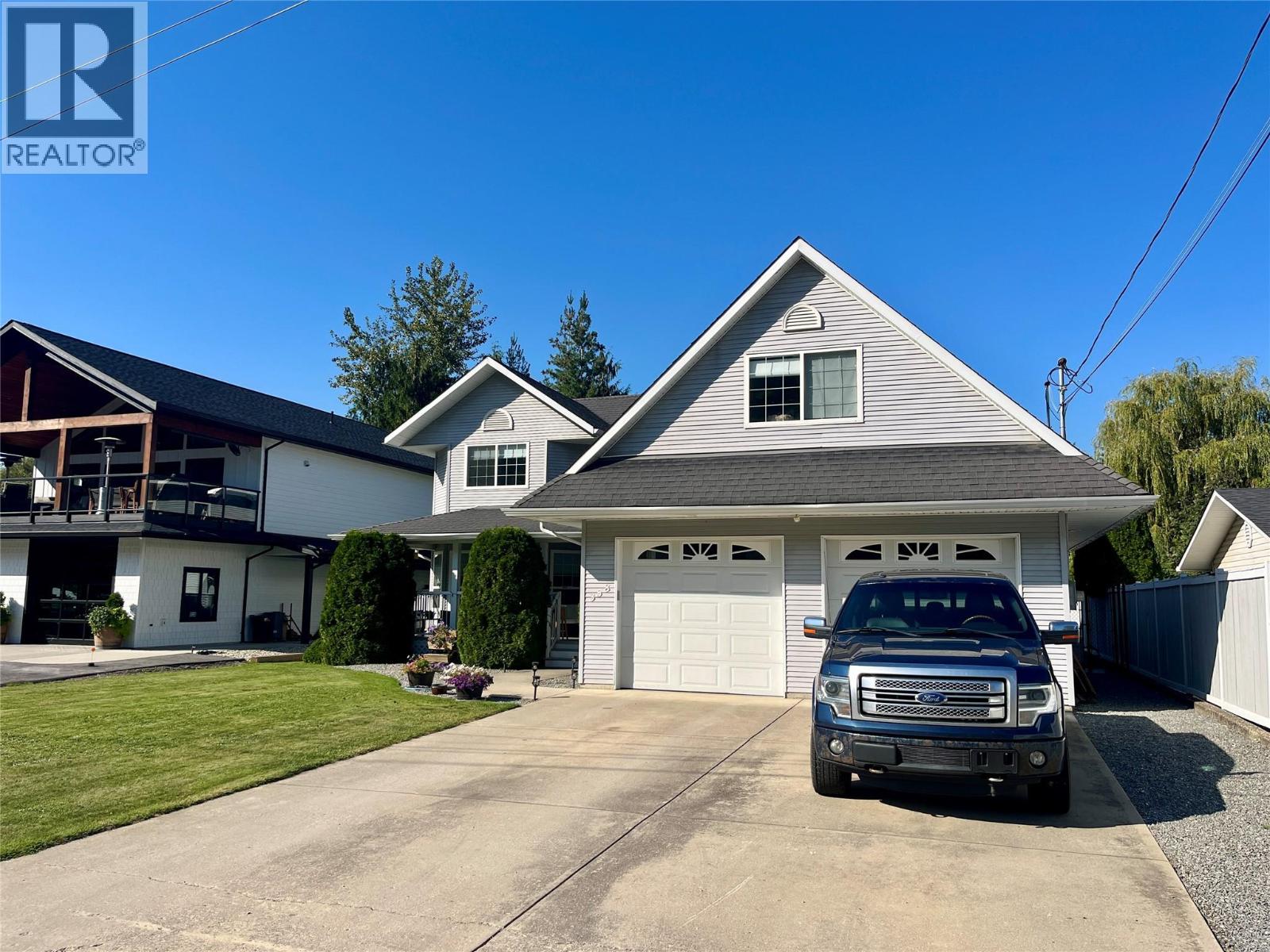 358 Oak Avenue, Sicamous, British Columbia  V0E 2V1 - Photo 4 - 10401482