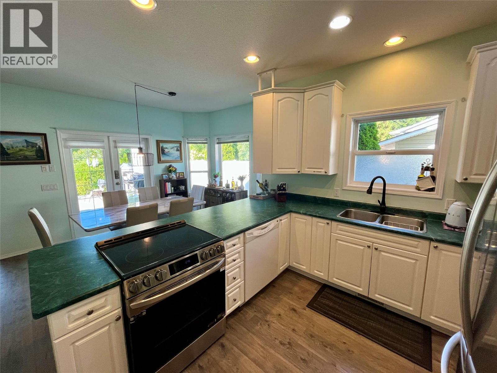 358 Oak Avenue, Sicamous, British Columbia  V0E 2V1 - Photo 18 - 10401482