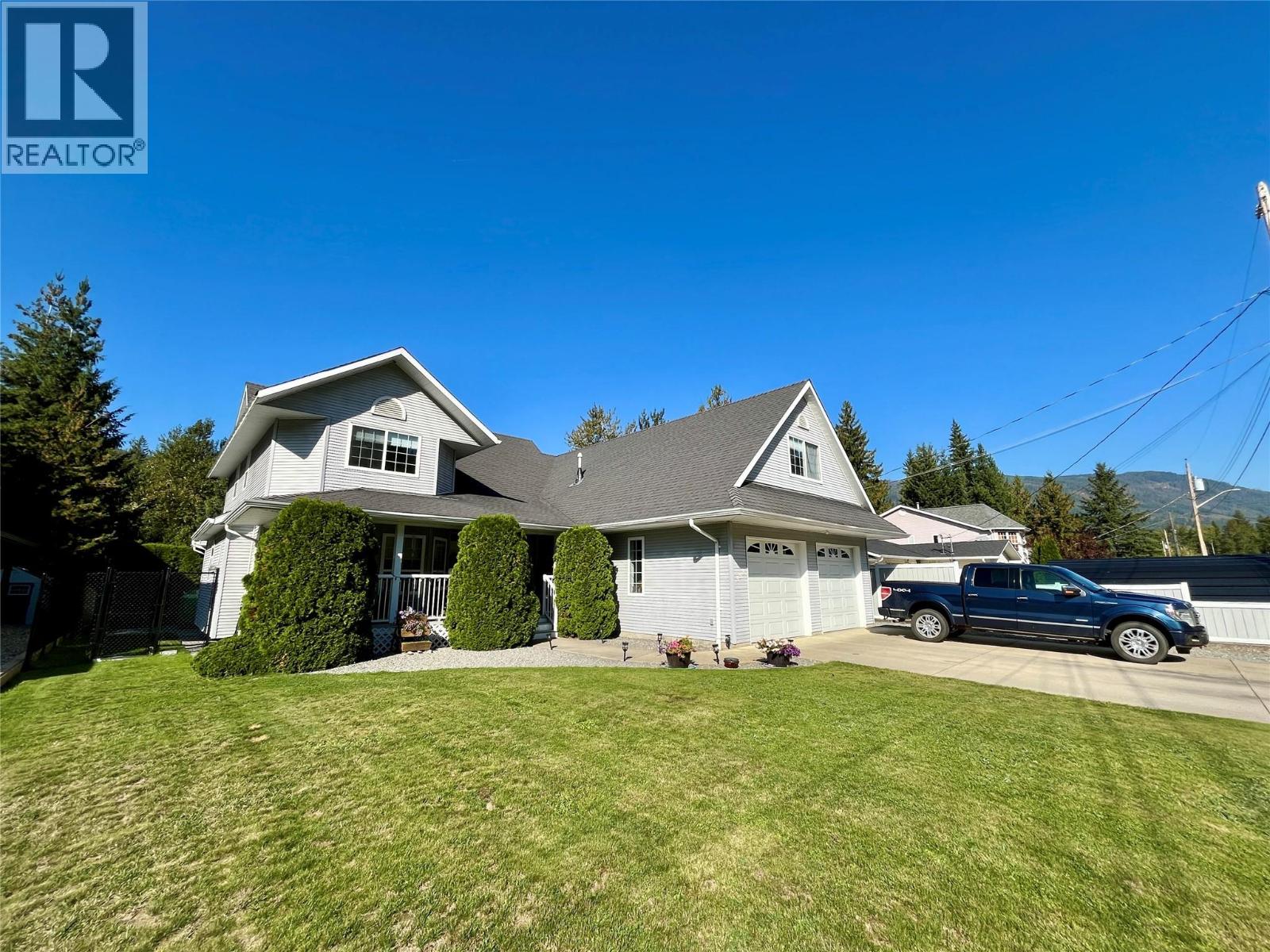 358 Oak Avenue, Sicamous, British Columbia  V0E 2V1 - Photo 3 - 10401482