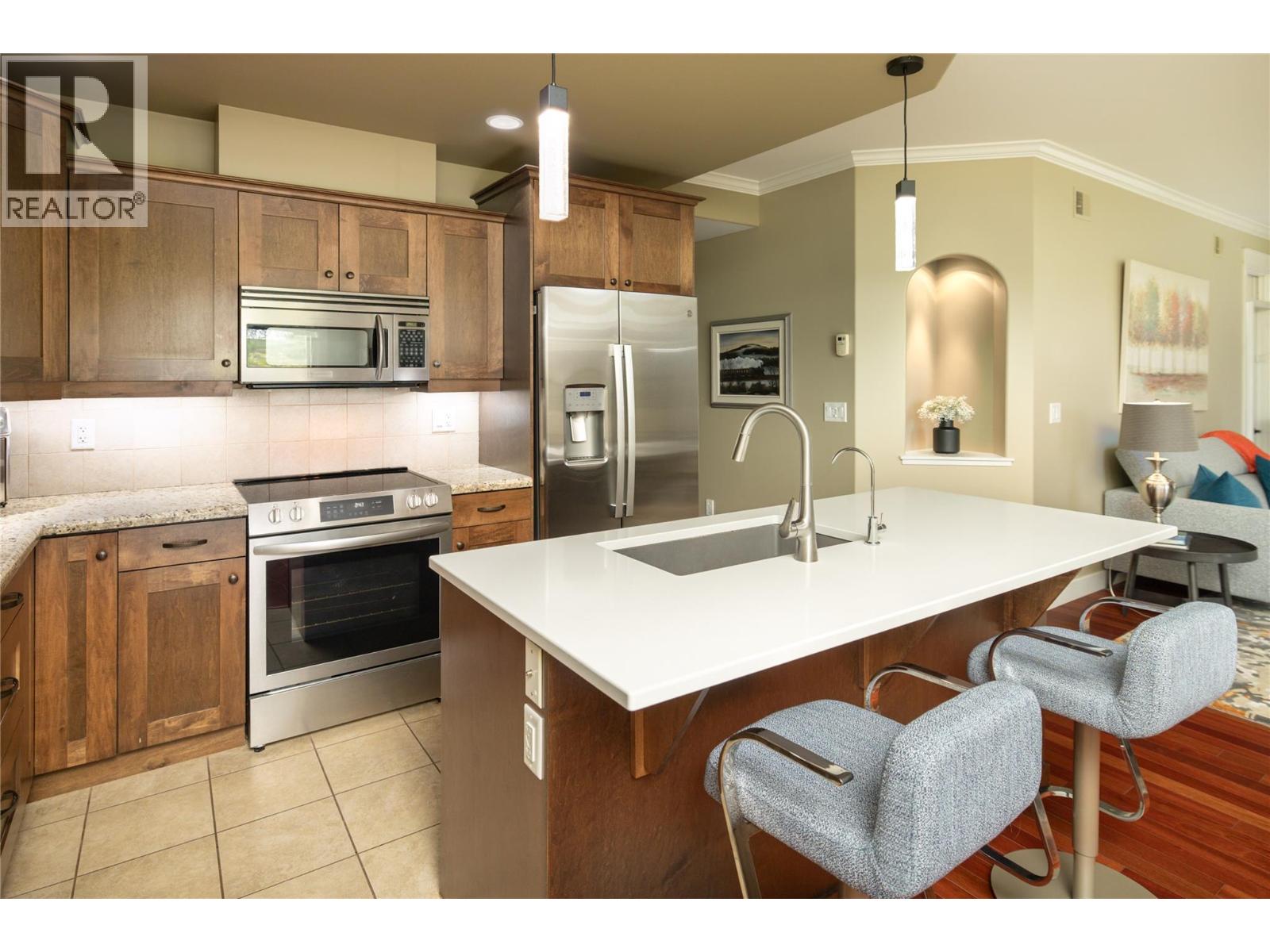 2470 Tuscany Drive Unit# 207, West Kelowna, British Columbia  V4T 3G8 - Photo 4 - 10402088