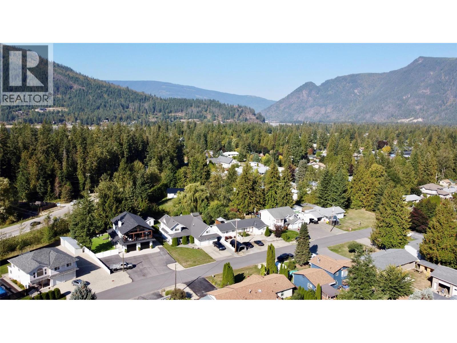 358 Oak Avenue, Sicamous, British Columbia  V0E 2V1 - Photo 52 - 10401482
