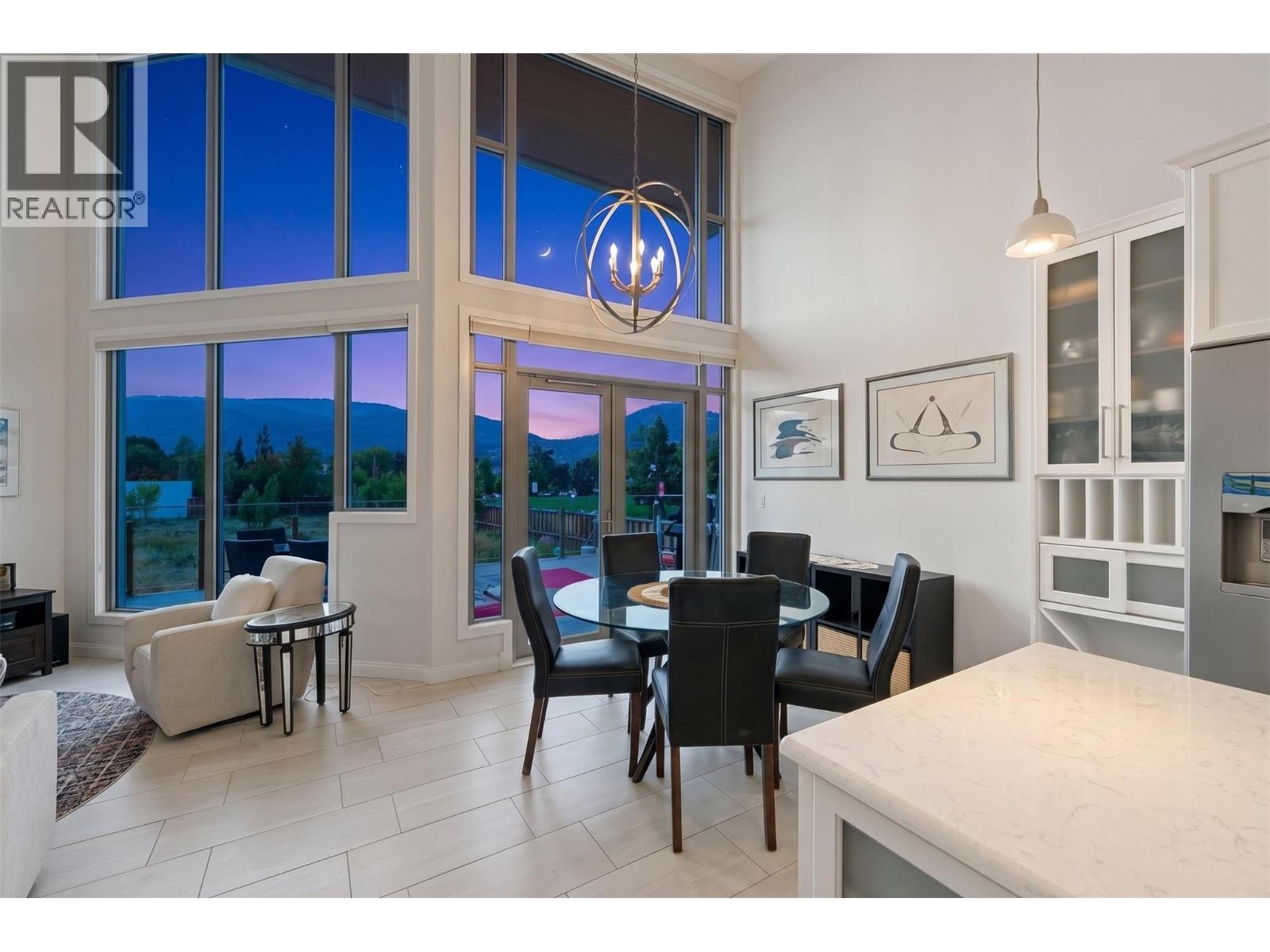 250 Marina Way Unit# 205, Penticton, British Columbia  V2A 1H4 - Photo 3 - 10401202