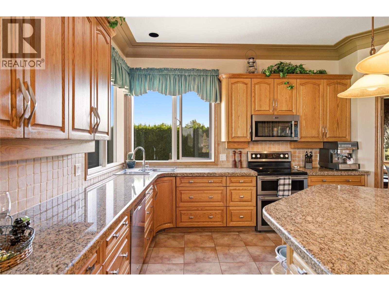 2550 Grantham Road, Kelowna, British Columbia  V1W 4B7 - Photo 33 - 10402162