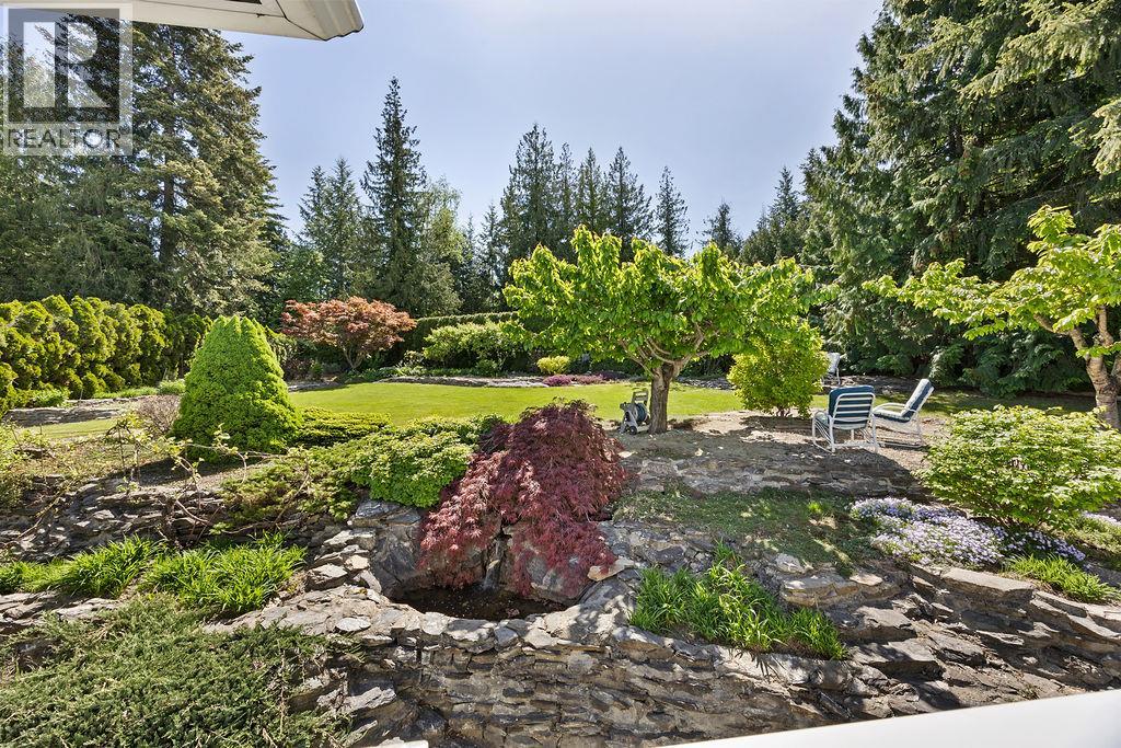 2864 Hilltop Road, Sorrento, British Columbia  V0E 2W1 - Photo 4 - 10387517