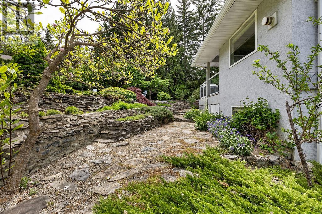 2864 Hilltop Road, Sorrento, British Columbia  V0E 2W1 - Photo 59 - 10387517
