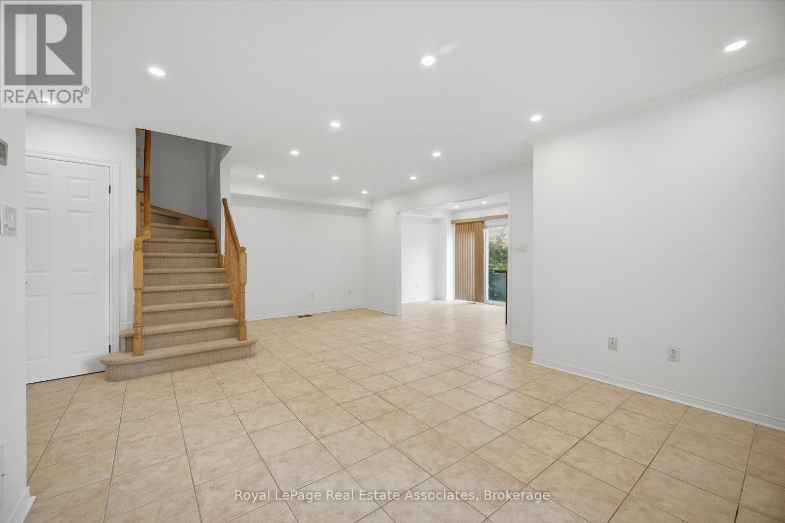 70 Echoridge Drive, Brampton (Fletcher's Meadow), Ontario  L7A 3L6 - Photo 13 - W13841176