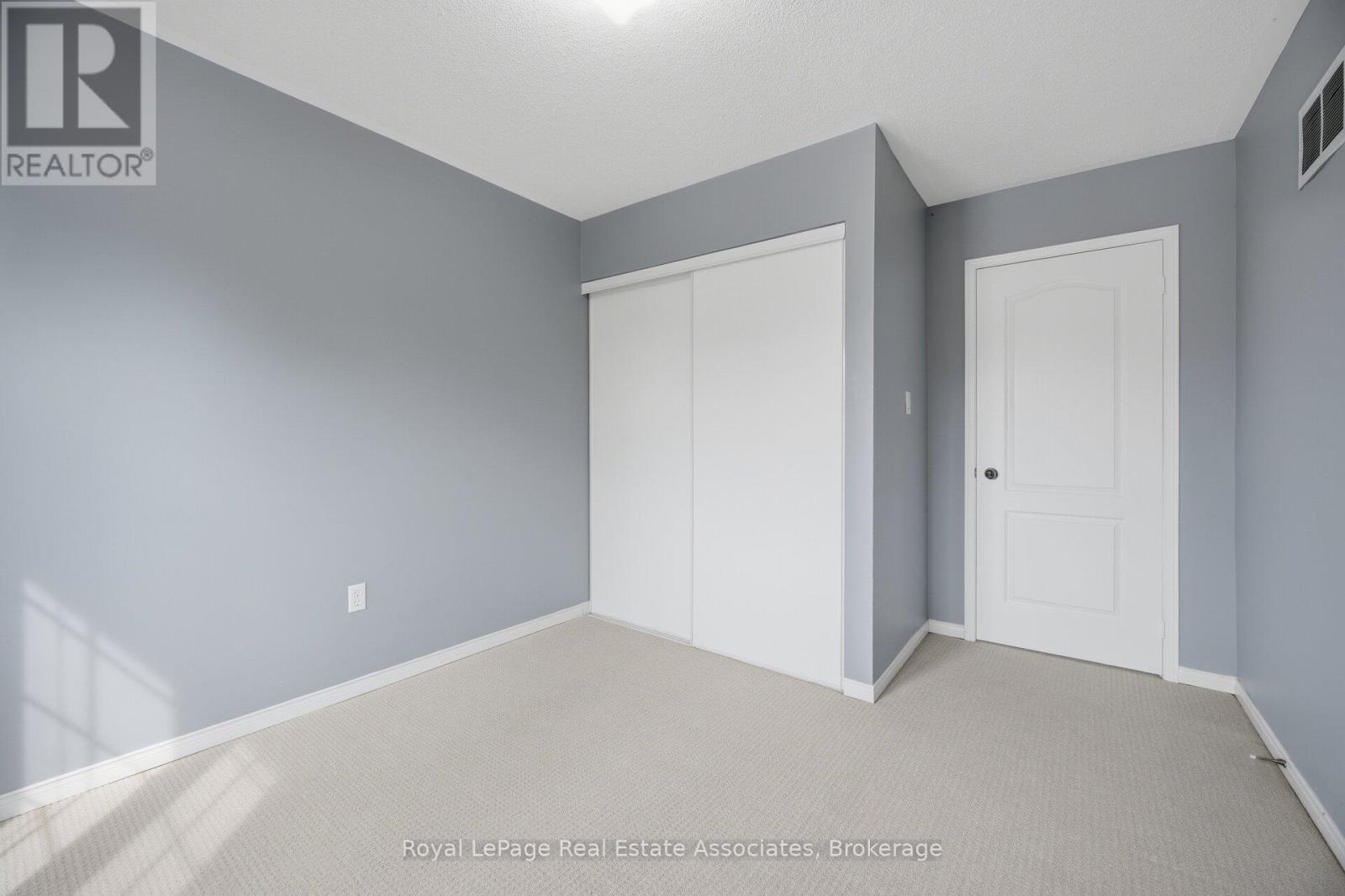 70 Echoridge Drive, Brampton (Fletcher's Meadow), Ontario  L7A 3L6 - Photo 35 - W13841176