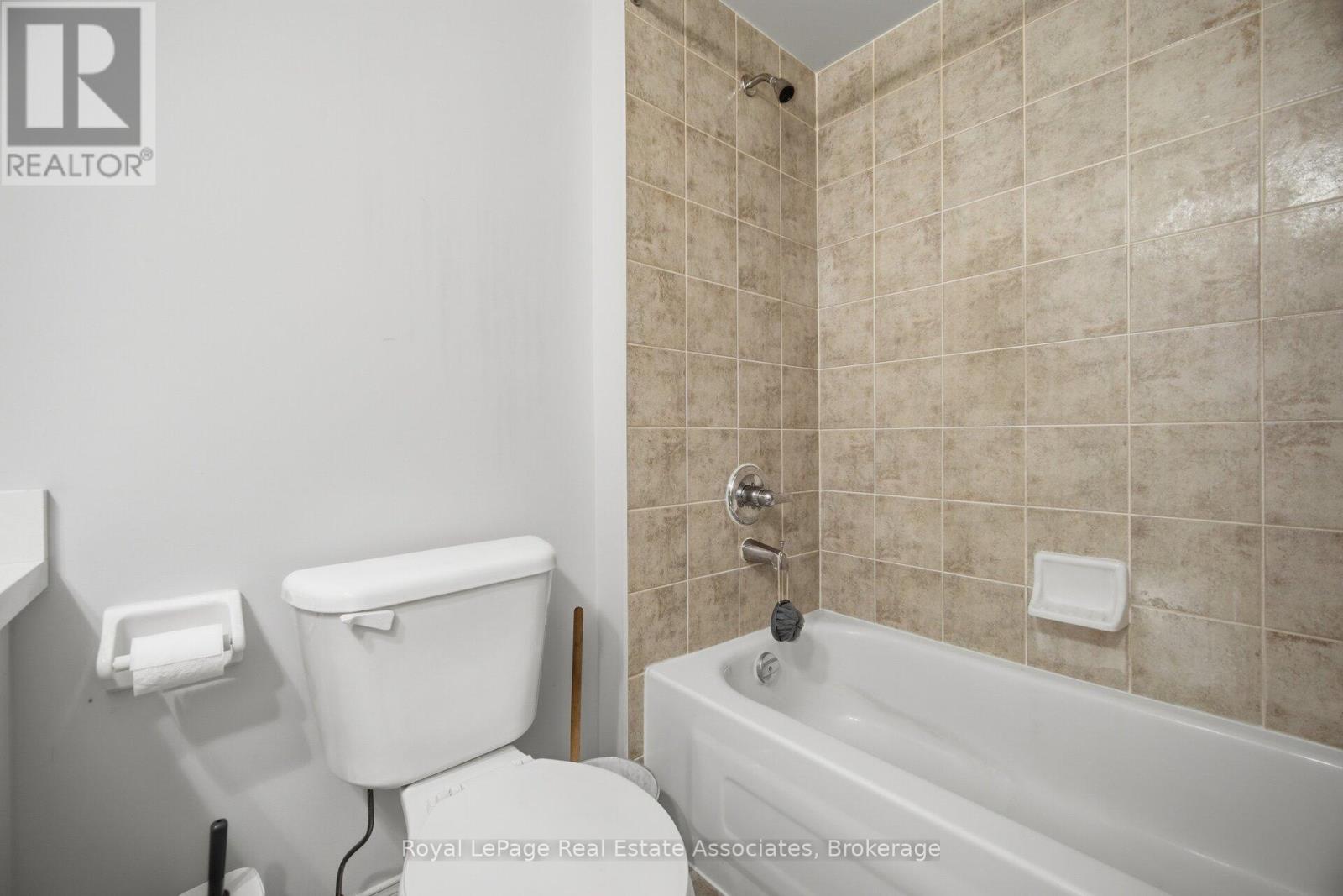 70 Echoridge Drive, Brampton (Fletcher's Meadow), Ontario  L7A 3L6 - Photo 39 - W13841176