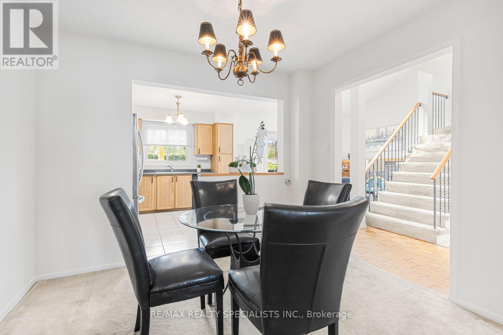 6169 Starfield Crescent, Mississauga, Ontario  L5N 1X2 - Photo 13 - W13841224
