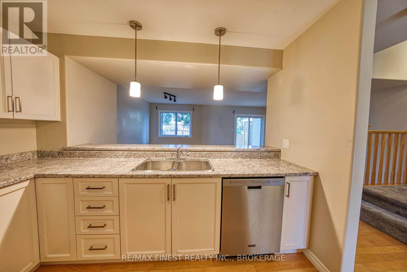 1010 Rosanna Avenue, Kingston, Ontario  K7P 0N2 - Photo 11 - X13787306